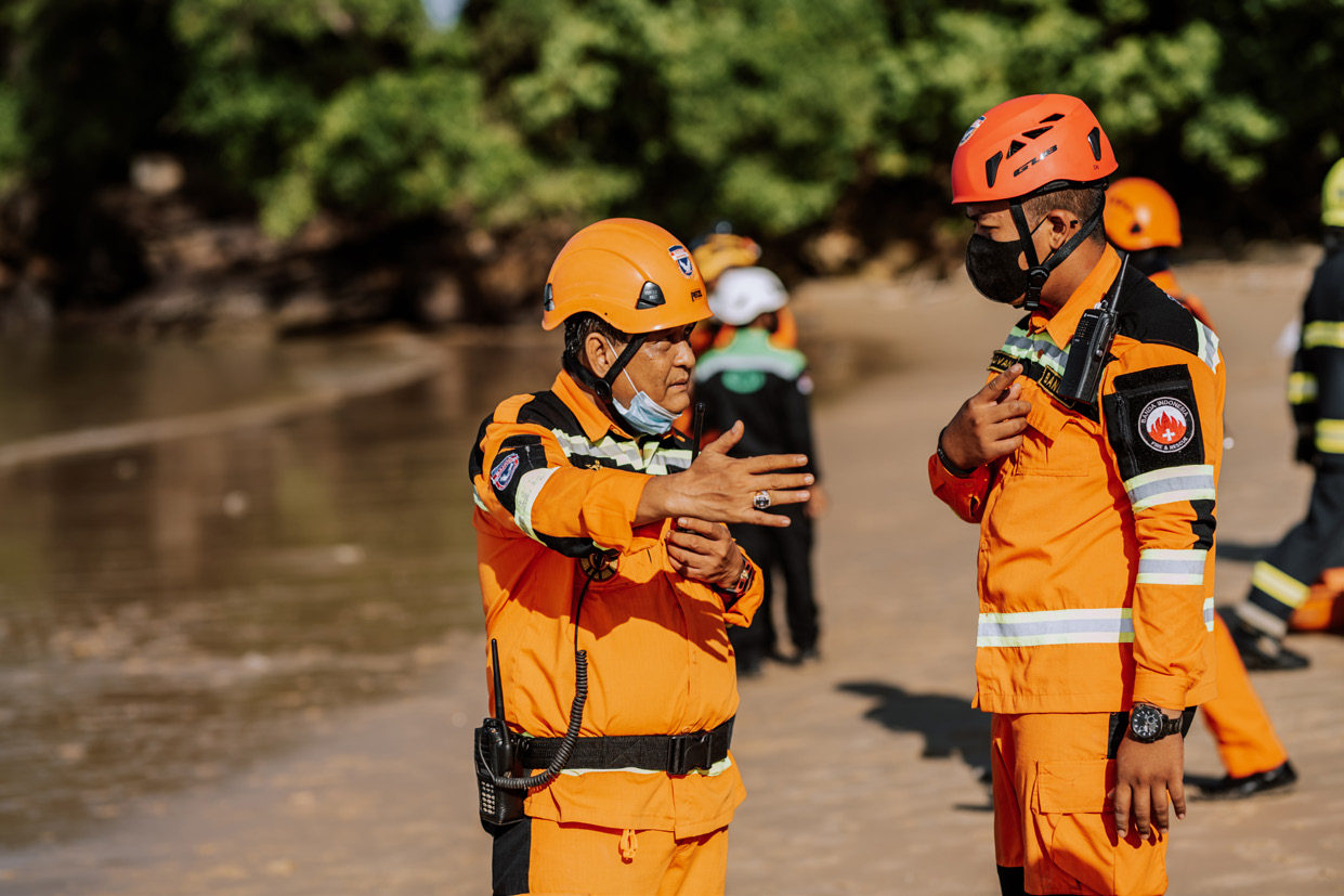 Human Element and Non-Technical Skills for Maritime SAR Commanders